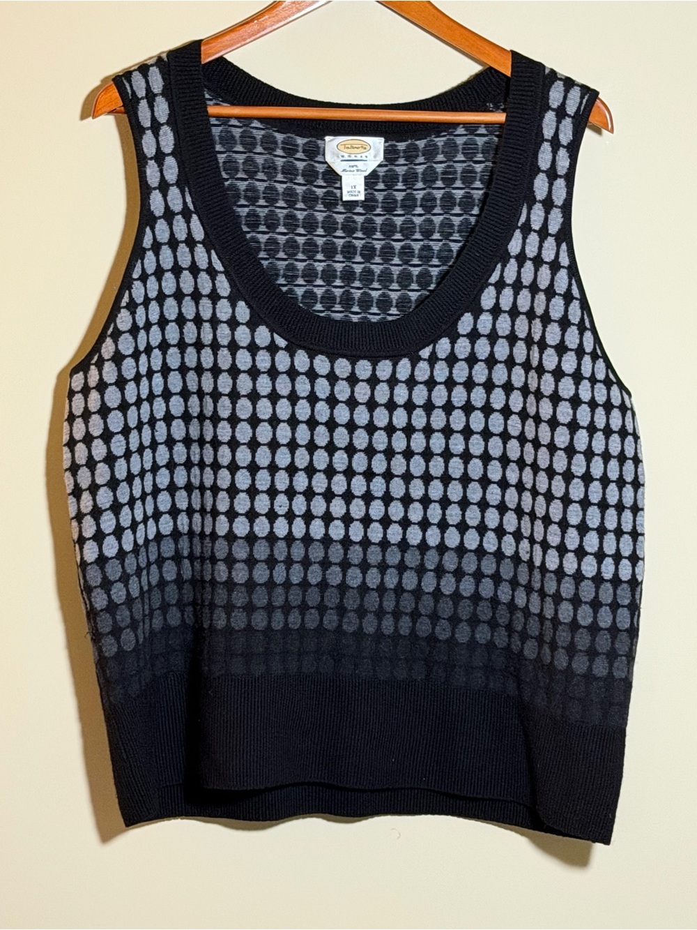 Talbots Woman 1X Merino Wool Ombré  Sweater Vest Black Gray Polka Dot Sleeveless
